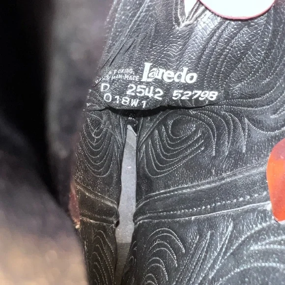 Laredo Brown Heeled Boots - Picture 2 of 8